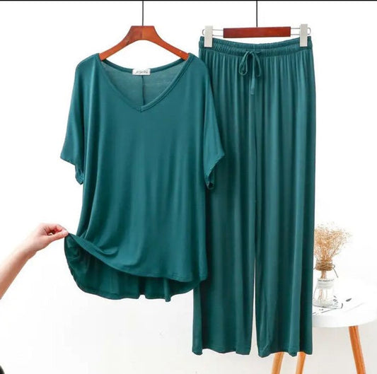 Green V-Neck Half Sleeves Lounge Wear For Her