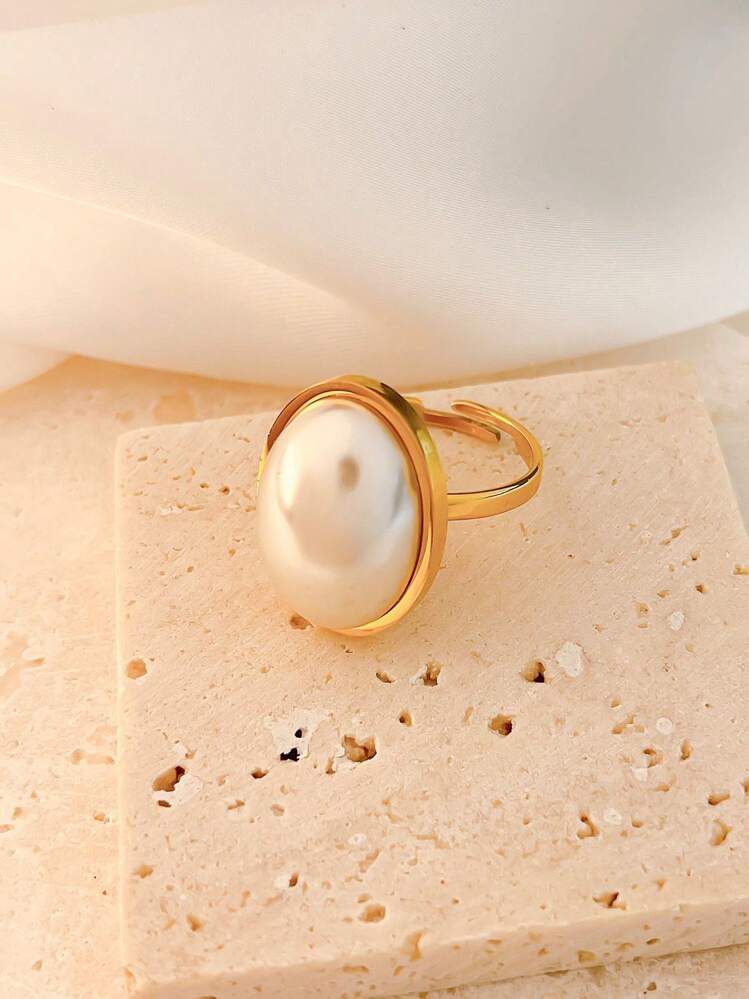 White Pearl Ring (Adjustable)