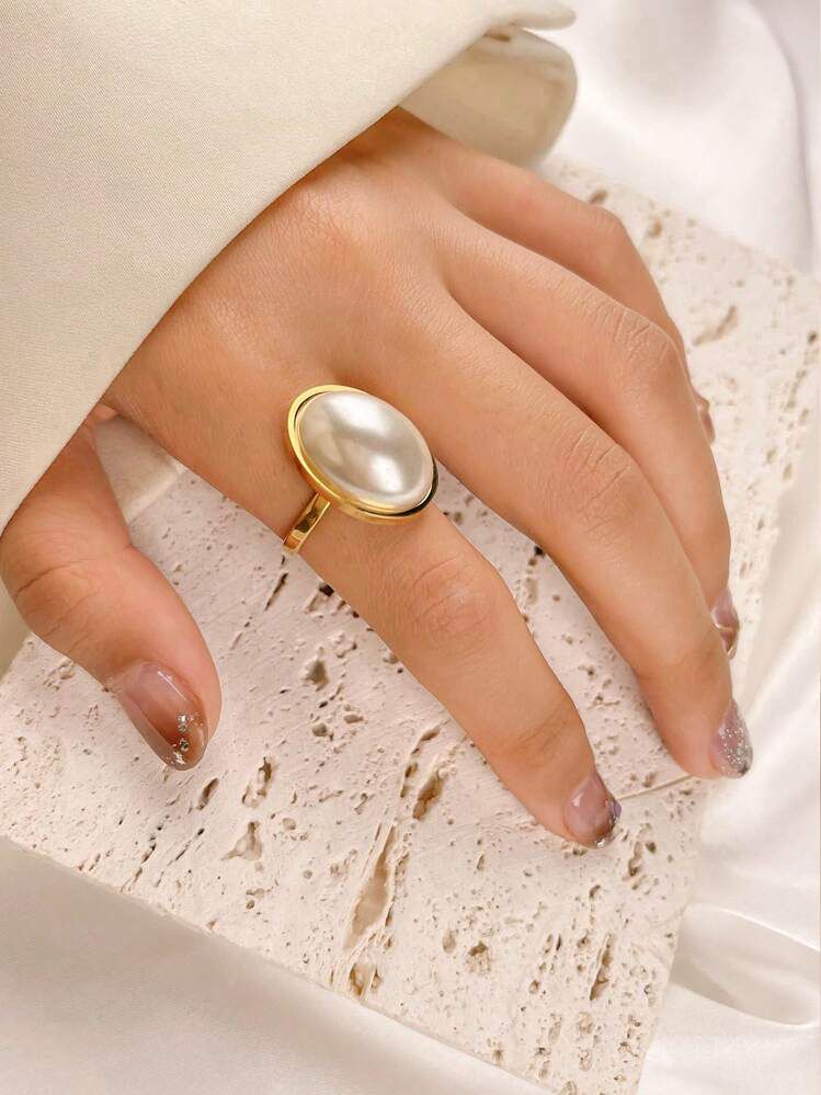 White Pearl Ring (Adjustable)